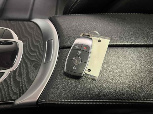 Used 2021 Mercedes-Benz C 300 Sedan image 9