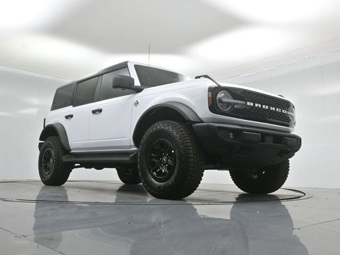 New 2026 Ford Bronco Outer Banks w/ Sasquatch Package image 47
