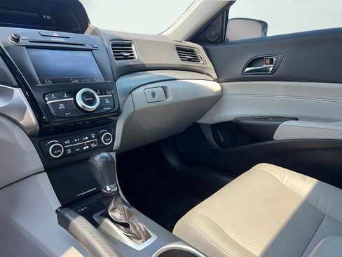 Used 2016 Acura ILX FWD image 78