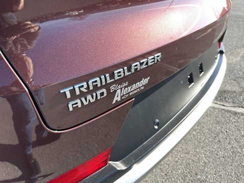 Used 2022 Chevrolet TrailBlazer LT w/ Convenience Package image 10