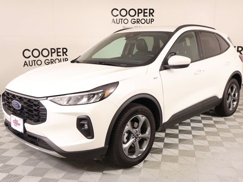 Used 2025 Ford Escape ST-Line Select AWD/4WD image 10