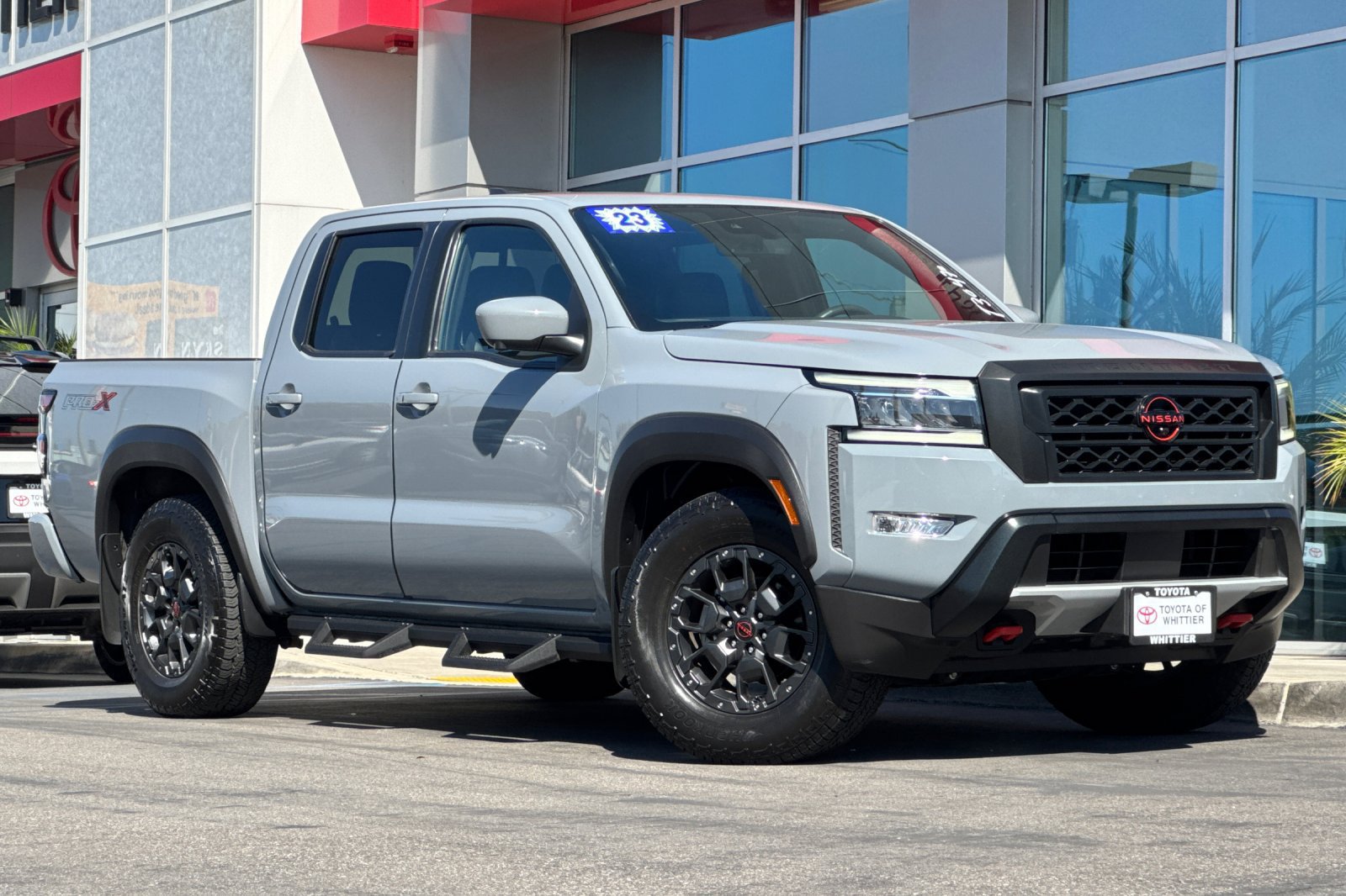 Used 2023 Nissan Frontier Pro-X w/ Pro-X Premium Package RWD image 2