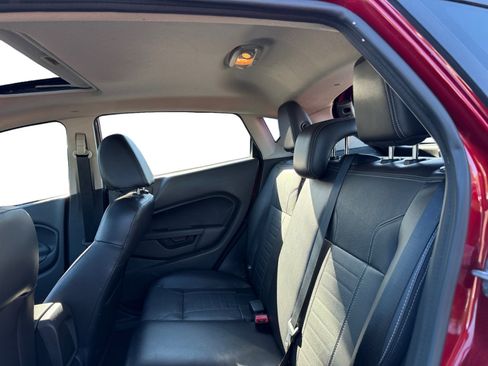 Used 2014 Ford Fiesta Titanium image 12