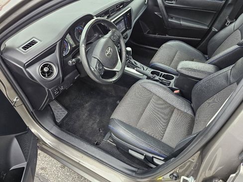Used 2017 Toyota Corolla SE FWD image 9