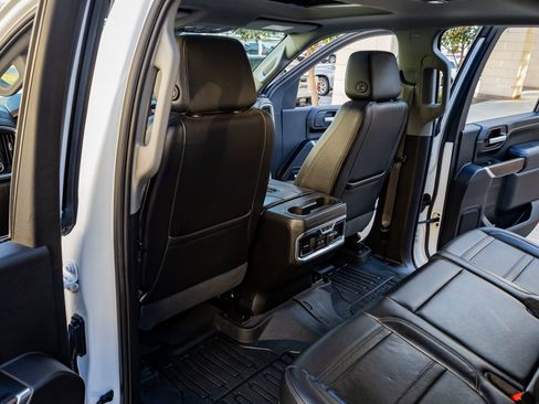 Used 2022 GMC Sierra 2500 Denali w/ Denali Ultimate Package image 34