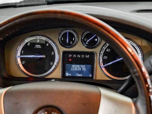Used 2014 Cadillac Escalade ESV Platinum RWD image 19
