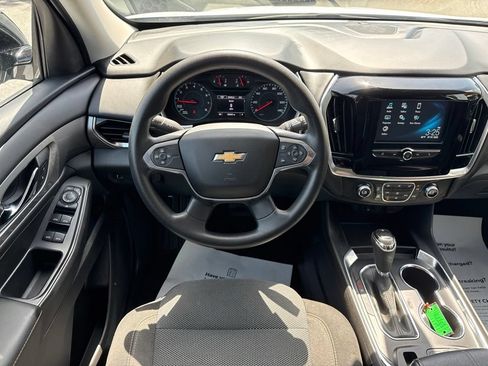 Used 2018 Chevrolet Traverse LS FWD image 25