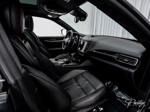 Used 2022 Maserati Levante Modena AWD/4WD image 40