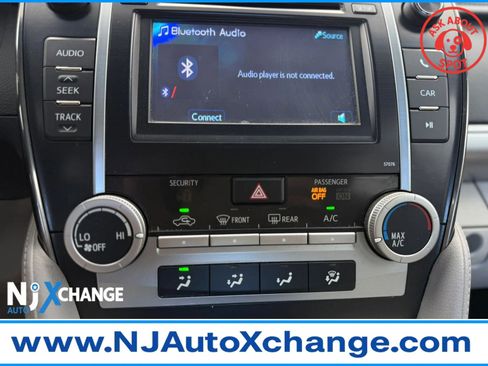 Used 2013 Toyota Camry LE FWD image 39