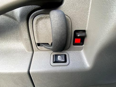 Used 2025 Chevrolet Express 2500 RWD 2500 155 w/ Communications Package image 26