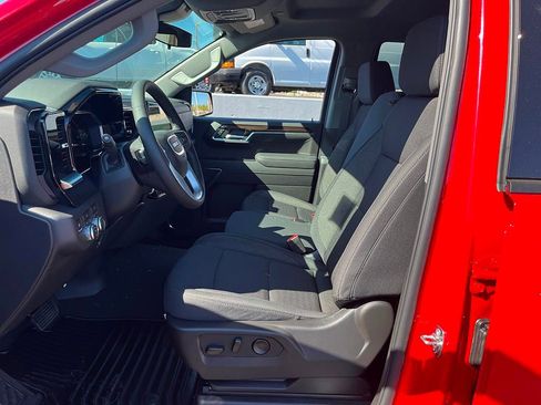 New 2026 GMC Sierra 1500 Elevation image 9