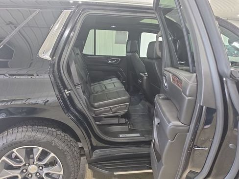 Used 2021 Chevrolet Tahoe LT w/ LT Signature Package AWD/4WD image 31