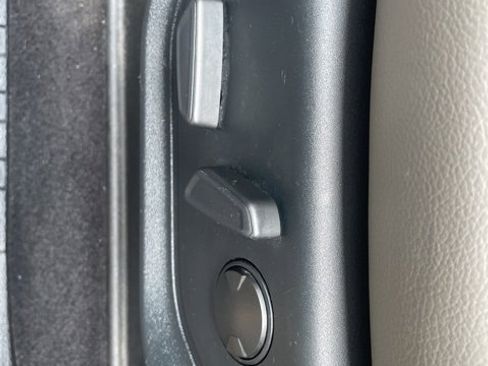 Used 2020 Ford F150 Lariat w/ Equipment Group 502A Luxury image 29