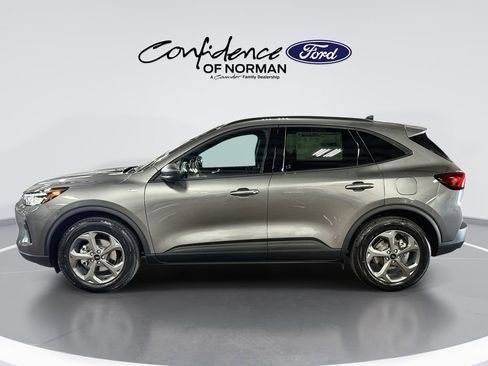 New 2026 Ford Escape ST-Line w/ Cold Weather Package FWD image 5