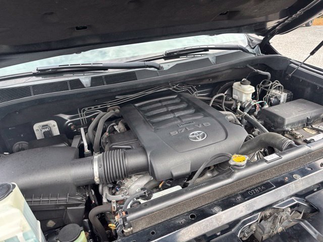 Used 2016 Toyota Tundra SR5 w/ TRD Off Road Package AWD/4WD image 40