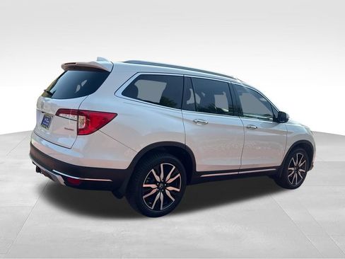 Used 2021 Honda Pilot Touring image 10