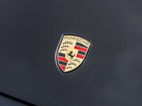 Certified 2020 Porsche 911 Carrera 4S AWD/4WD image 19