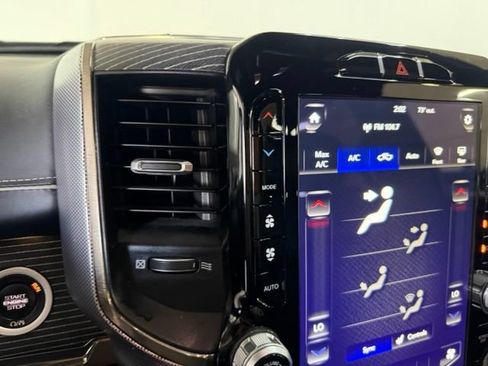 Used 2020 RAM 1500 Limited w/ Black Appearance Package AWD/4WD image 21