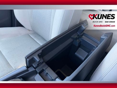 Used 2025 Nissan Rogue SV image 20