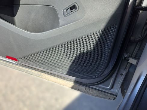 Used 2025 Volkswagen Atlas SE image 20