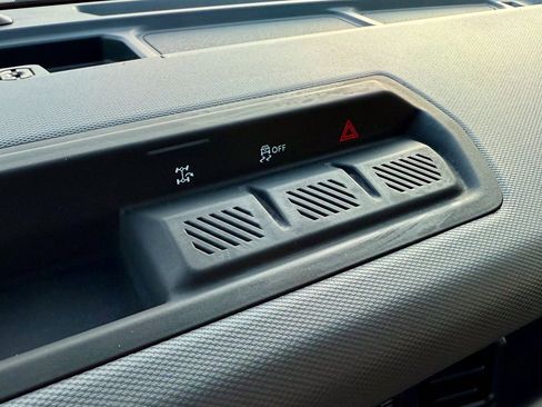 Certified 2023 Ford Bronco Big Bend image 28