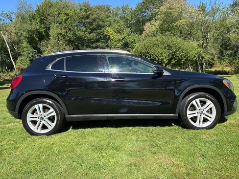Used 2020 Mercedes-Benz GLA 250 4MATIC image 31