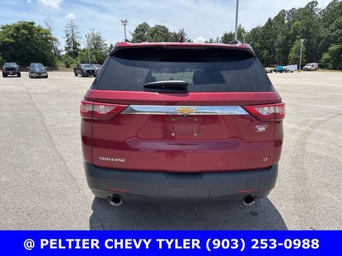 Used 2020 Chevrolet Traverse LT FWD image 6