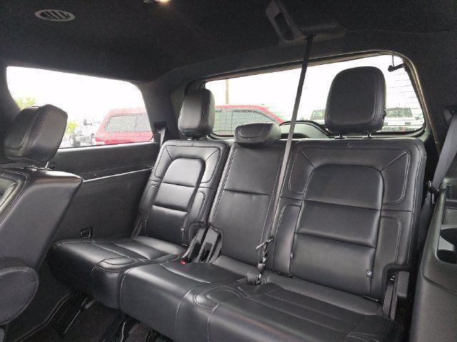 Used 2023 Lincoln Navigator Reserve AWD/4WD image 14