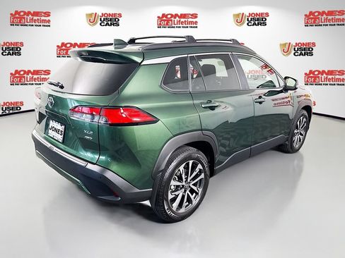 Certified 2024 Toyota Corolla Cross XLE w/ Convenience Package AWD/4WD image 18