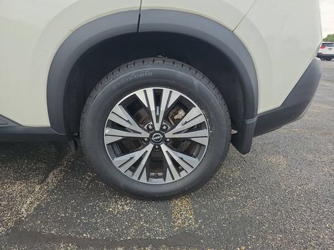 Used 2023 Nissan Rogue SV w/ SV Premium B Package AWD/4WD image 37