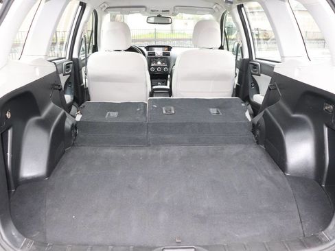 Used 2015 Subaru Forester 2.5i w/ Alloy Wheel Package image 37