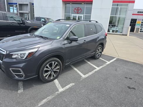 Used 2020 Subaru Forester Limited AWD/4WD image 6
