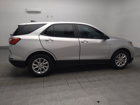 Used 2021 Chevrolet Equinox LS w/ LS Convenience Package FWD image 10