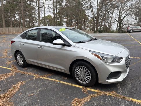 Used 2018 Hyundai Accent SE image 10
