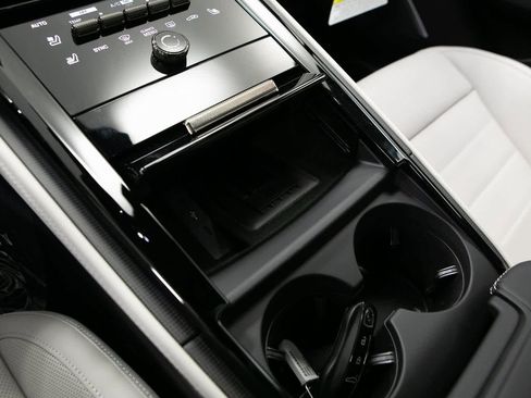 New 2026 Porsche Panamera Turbo S image 23