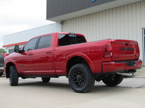 Used 2026 RAM 2500 Limited AWD/4WD image 10