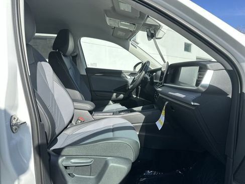 New 2026 Volkswagen Tiguan SE image 21