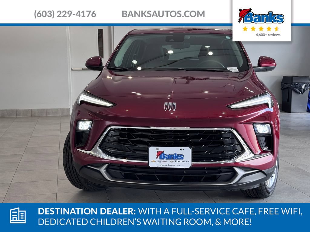Used 2025 Buick Encore GX Preferred AWD/4WD image 3