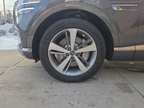 Used 2023 Genesis GV80 2.5T w/ Advanced Package image 11