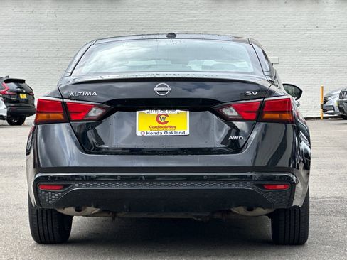 Used 2024 Nissan Altima 2.5 SV AWD/4WD image 6