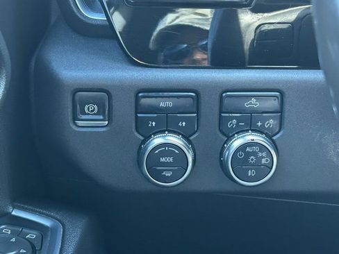 Used 2022 GMC Sierra 1500 Elevation image 21