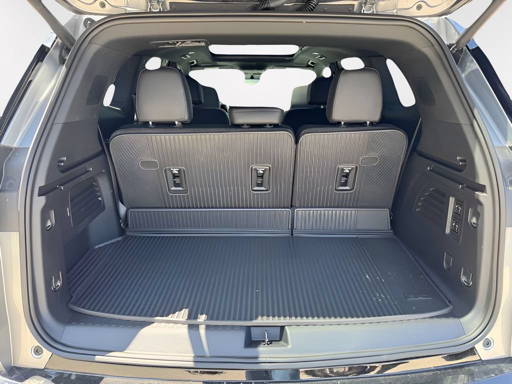 New 2026 GMC Acadia Denali w/ Super Cruise Package FWD image 6