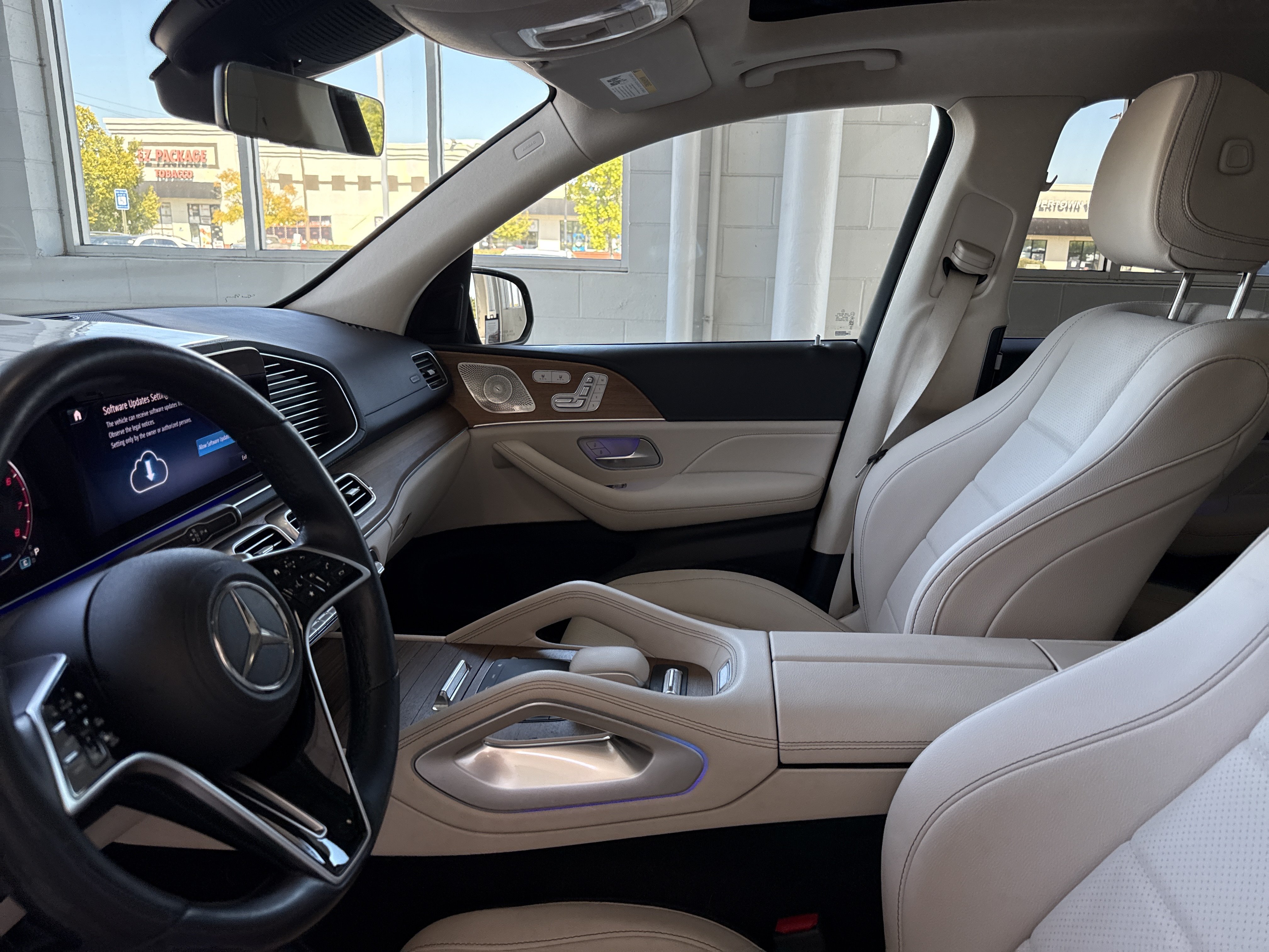 Certified 2024 Mercedes-Benz GLS 450 4MATIC image 21
