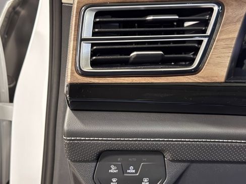 New 2026 Volkswagen Atlas SE image 20