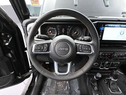 Used 2024 Jeep Wrangler Sahara image 24