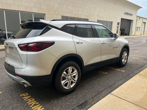 Used 2020 Chevrolet Blazer LT FWD image 4