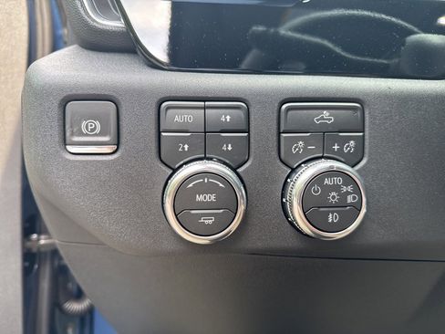 New 2026 GMC Sierra 1500 Elevation image 22