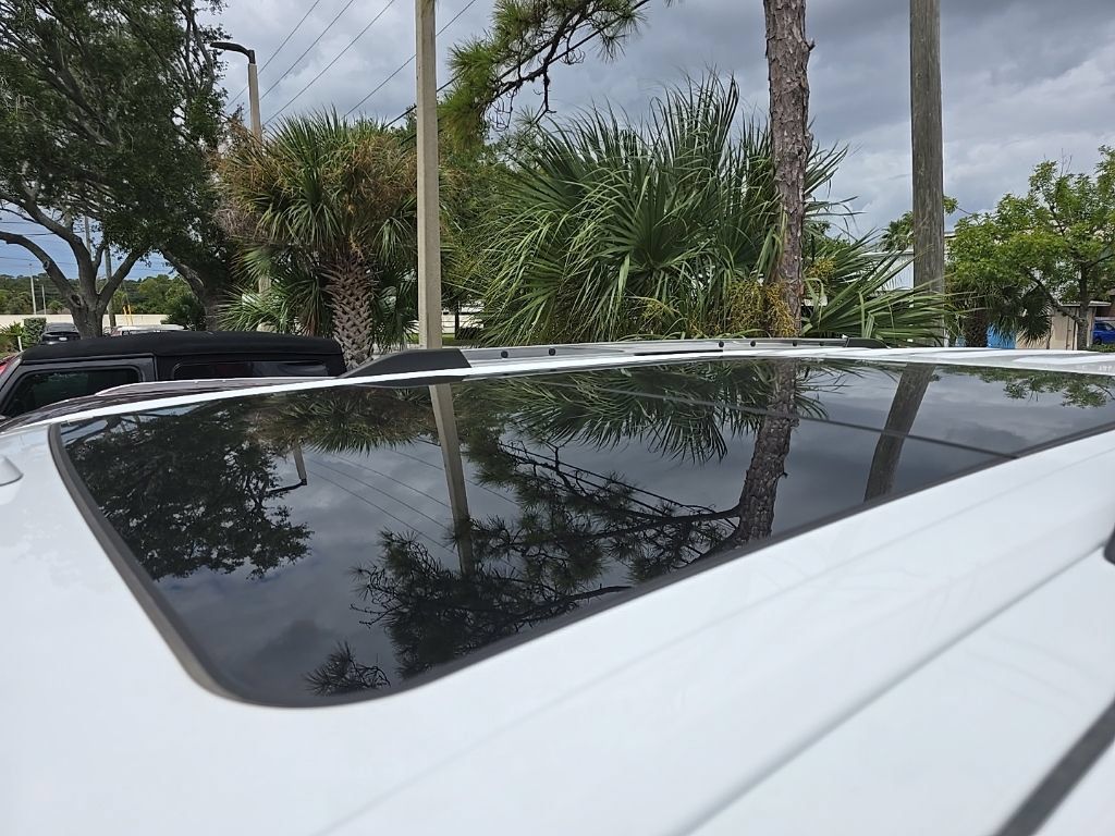 Used 2024 Ford Expedition Limited RWD image 6