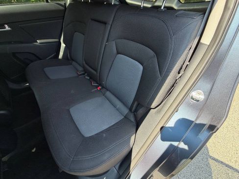 Used 2015 Kia Sportage LX AWD/4WD image 9