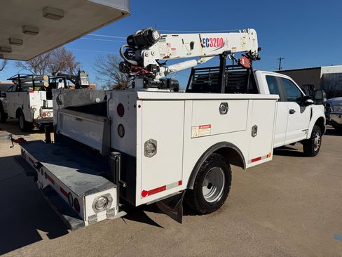Used 2018 Ford F350 XL w/ Power Equipment Group image 4